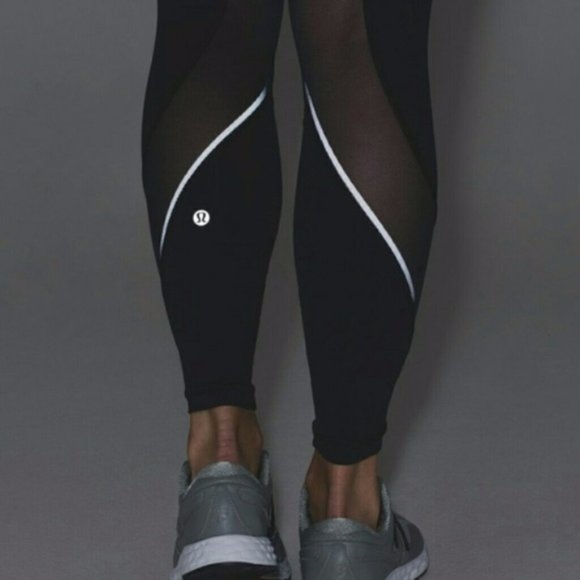 Lululemon OutRun Tight - Picture 1 of 7